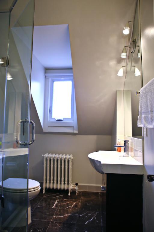 The Parkway Place Guesthouse Торонто Номер фото