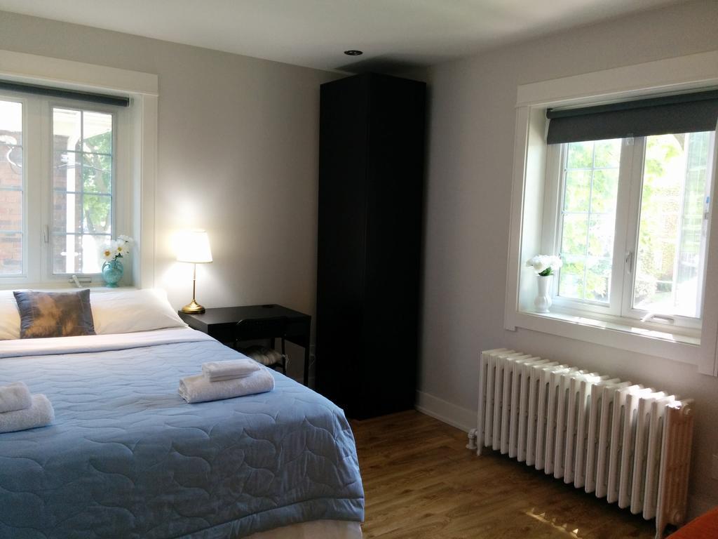 The Parkway Place Guesthouse Торонто Номер фото