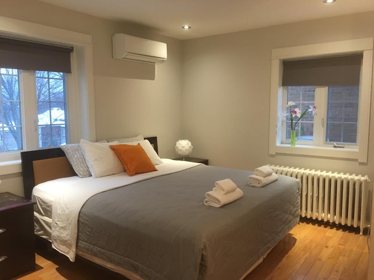 The Parkway Place Guesthouse Торонто Экстерьер фото